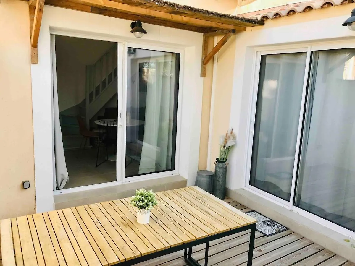 Maisonnette Au Calme Dans Residence Avec Piscine Saint-Remy-de-Provence